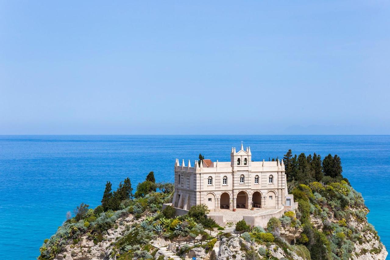 Solmaris Tropea Rooms & Suites Экстерьер фото